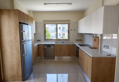 Paphos Town, Paphos Appartement À louer | RK11591