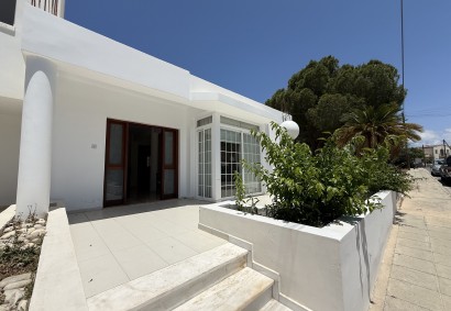 Paphos Town, Paphos Maison de ville À louer | BK11603